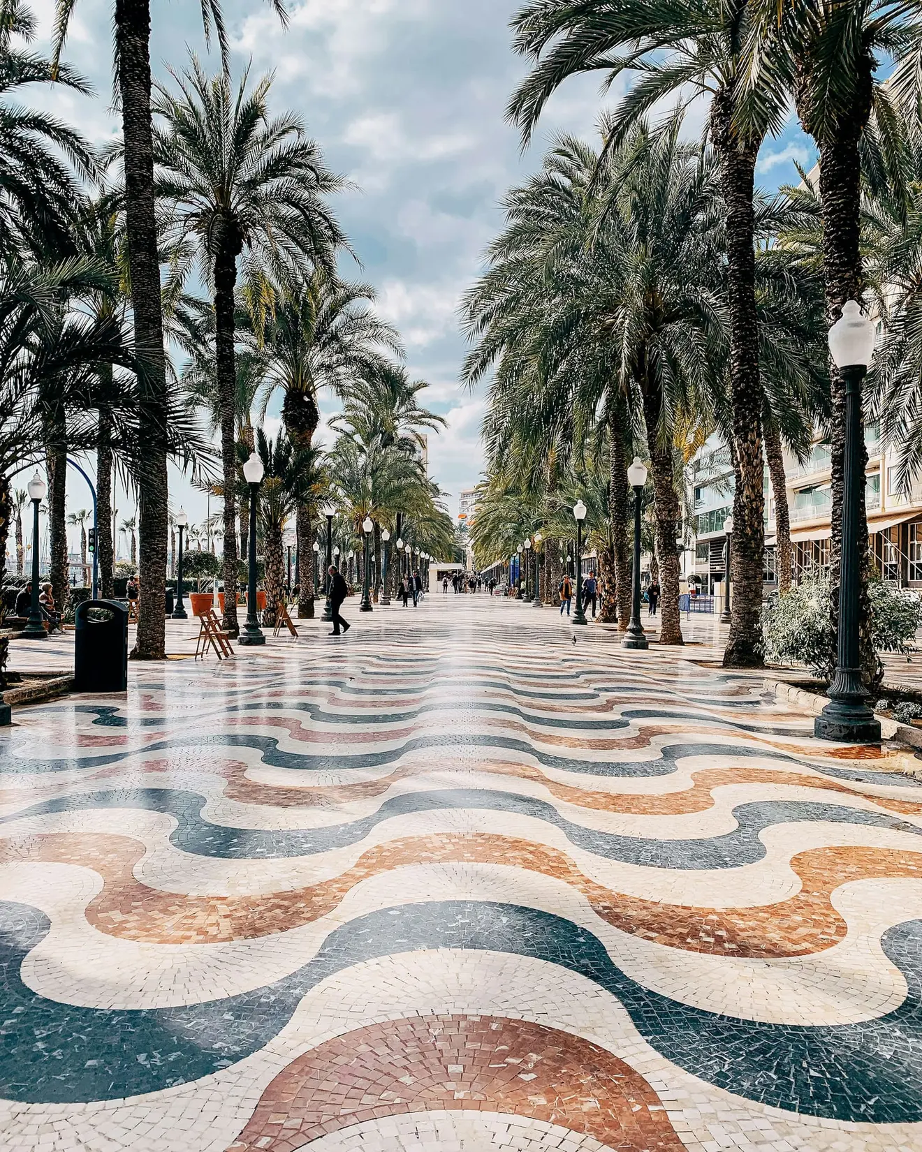 Spain Digital Nomad Visa with Portuguese Payroll: How Relovisa's PT Entity Works as Your Foreign Employer